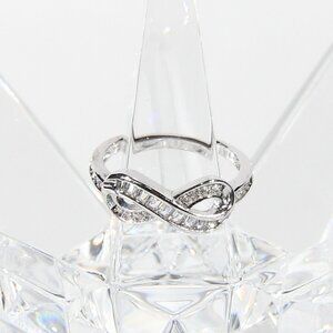 NWOT Simply Silver Ring .925 Sterling Silver CZ Size 7